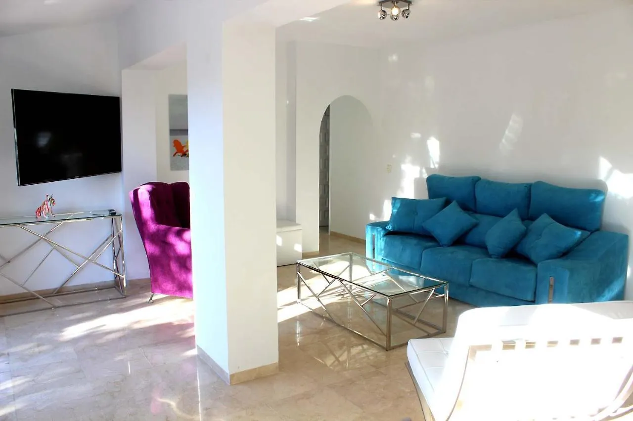Villa Popa Estepona